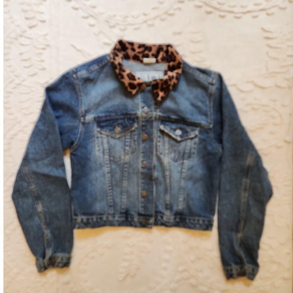Vintage Y2K l.e.i Denim casual Jacket With animal Print Collar Size Large